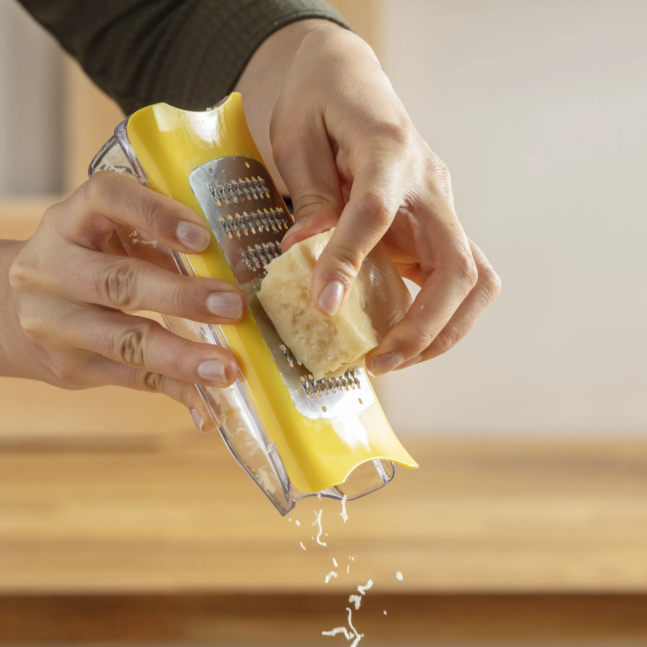 Rape A Fromage Avec Reservoir Fresh Kitchen